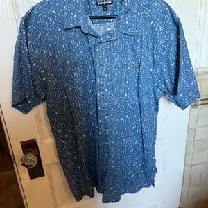 Men's Shirts Size L